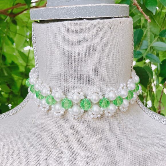 VTG Green Beaded Choker Necklace Faux Pearl Gold Tone Adjustable Y2K 2000s - Picture 2 of 12